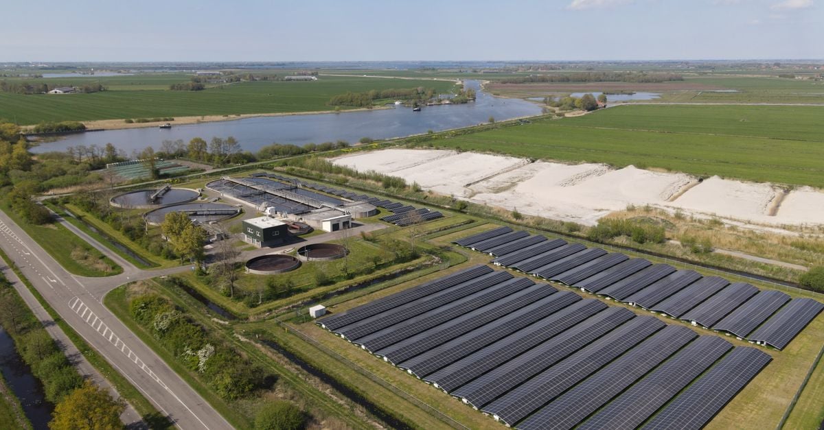 Gratis stockfoto met akkerland, alternatieve energie, blauwe lucht